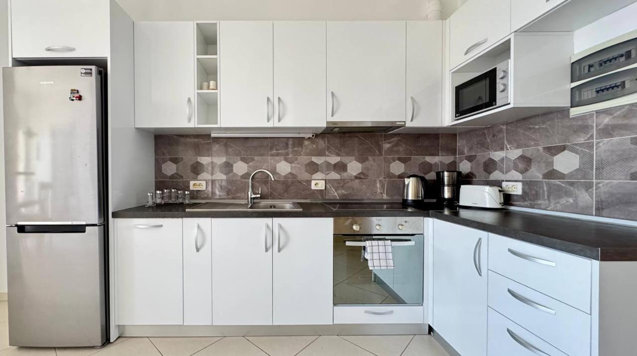 Del Mar Sea View Apartment Sarandë 外观 照片